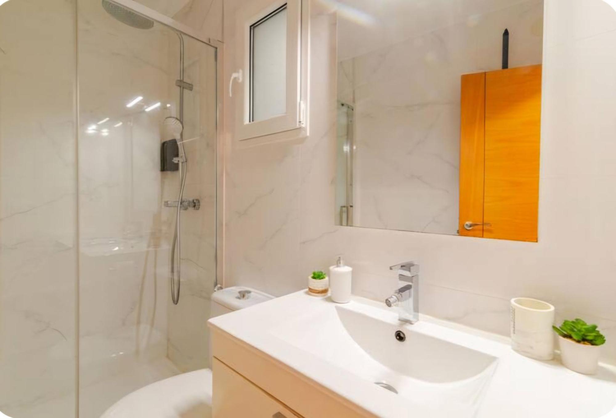 Hermoso Apartamento Cerca Al Mar Blanes Buitenkant foto